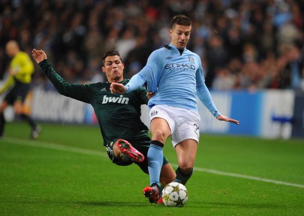 美记：字母哥今年夏天向队友透露，自己已接近转会尼克斯（美媒：字母哥今夏曾告知队友，自己距离转投尼克斯仅一步之遥）