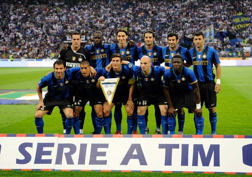 本泽马：阿隆索做不了什么，皇马球员要更多考虑团队而不是自我（本泽马：阿隆索可做有限，皇马球员应以团队为先而非自我）