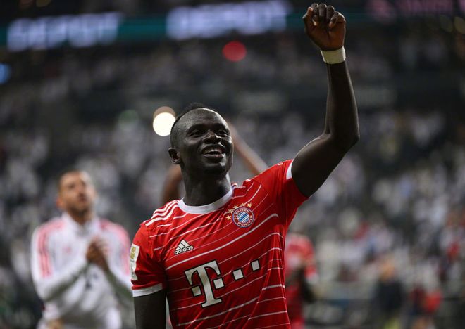 梅西没想到，C罗确认退役时间半月多，就做出与贝克汉姆一样选择（梅西没料到，C罗确认退役时间半月后竟做出与贝克汉姆相同的选择）