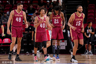 Shams：文班亚马预计将在马刺与雷霆的NBA杯半决赛复出（Shams：文班亚马有望在NBA杯半决赛马刺对雷霆一战中复出）