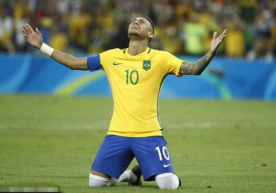 德转列右边锋身价榜：亚马尔2亿欧居首，萨卡第二奥利塞第三（德转右边锋身价排行：亚马尔以2亿欧领跑，萨卡第二、奥利塞第三）