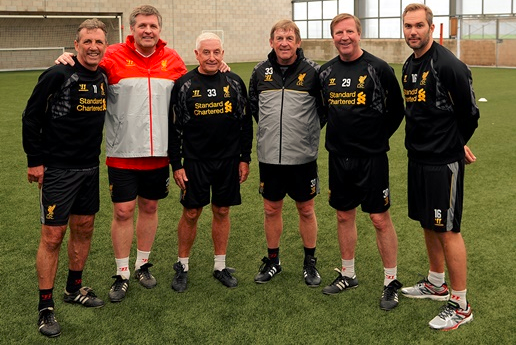 埃梅里：主场战胜阿森纳真的很开心，英超是本赛季首要目标（埃梅里：主场击败阿森纳令人欣喜，本赛季首要任务锁定英超）