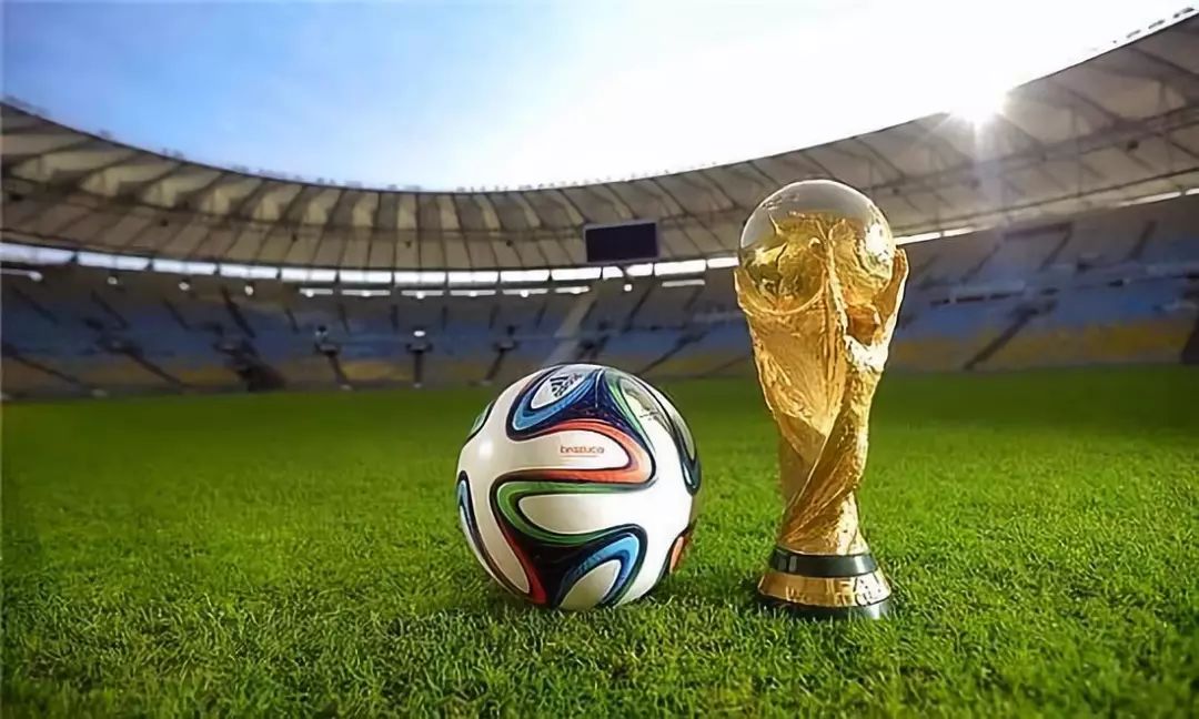 罗马VS科莫首发：曼尼奇、佩莱格里尼、苏莱先发（罗马对阵科莫首发出炉：曼尼奇、佩莱格里尼、苏莱领衔）