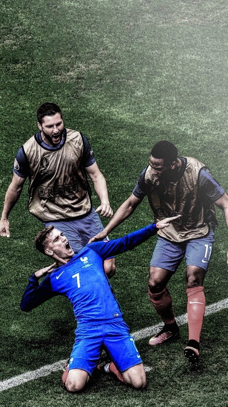 马加特：足球不能光靠数据和高科技；如果有机会想再爬泰山（马加特称足球不应迷信数据与科技，有机会还想再登泰山）