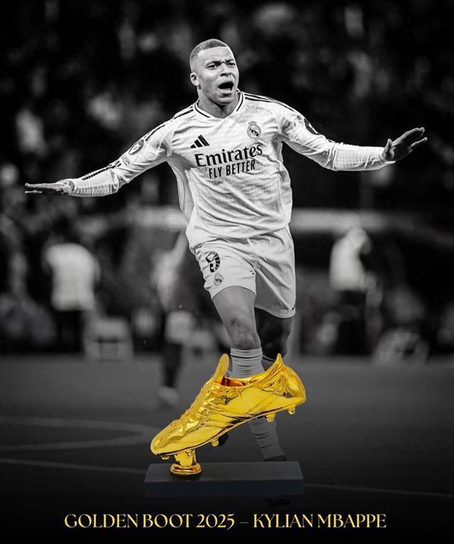 亚冠赛后国安球迷对老将王刚高喊：电梯战神，王刚牛X（亚冠赛后，国安球迷齐声为老将王刚呐喊：电梯战神，太强了）