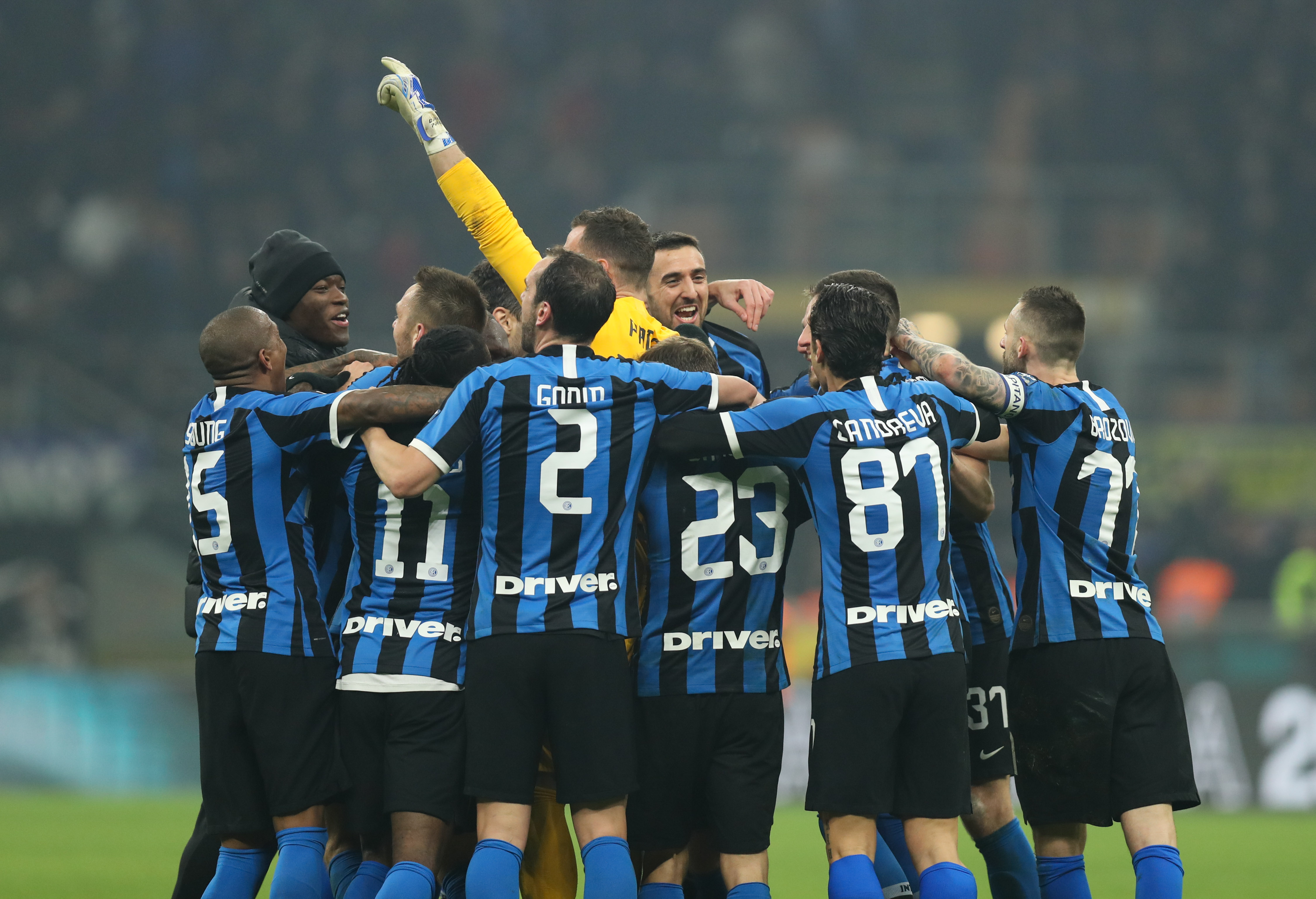 杨瀚森8+4+3 开拓者不敌雷霆；湖人险胜爵士（杨瀚森8分4板3助，雷霆擒开拓者；湖人惊险击退爵士）