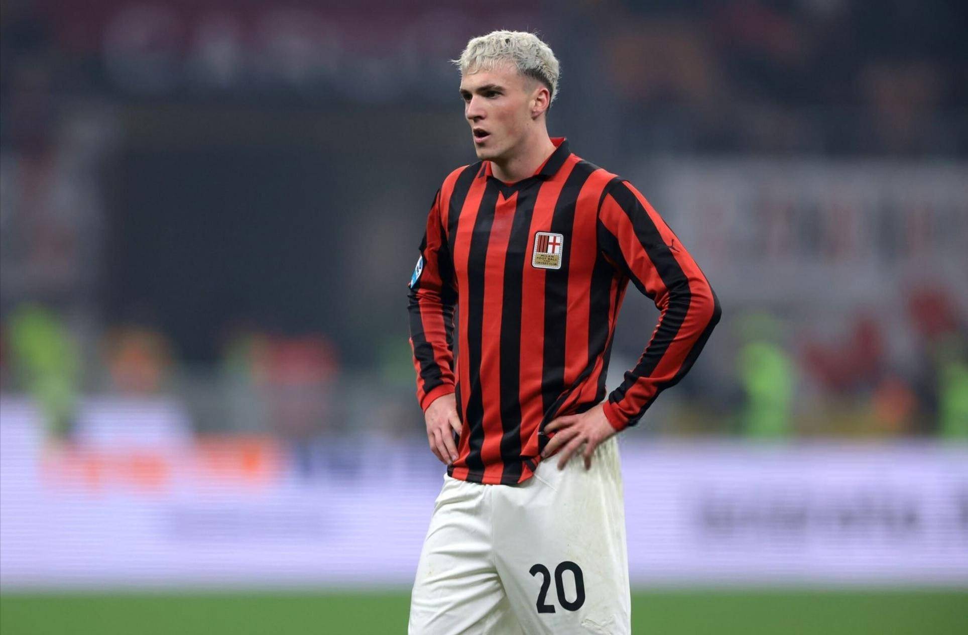 演员潘粤明批评国安：越南也输，你们真行