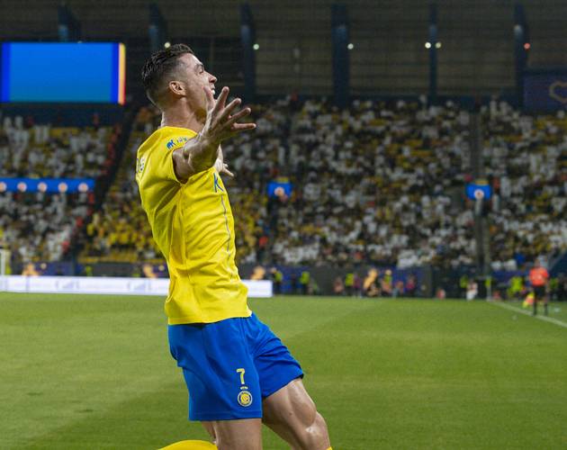 国米中场调度效率惊人（国米中场掌控全局，运转效率爆表）