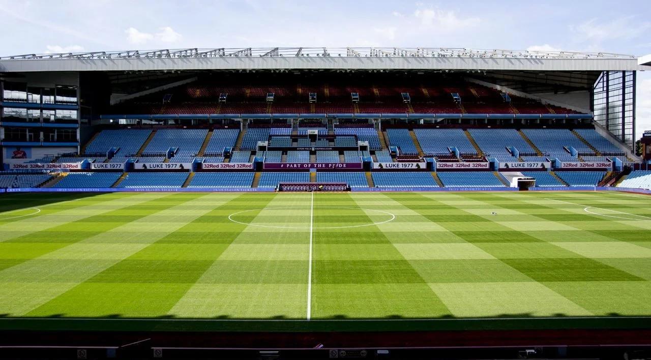 亚泰官方：对刘议阳实施“三停”；此前他被女友控诉出轨、裸聊（长春亚泰官宣对刘议阳执行“三停”，其此前遭女友指控出轨与裸聊）