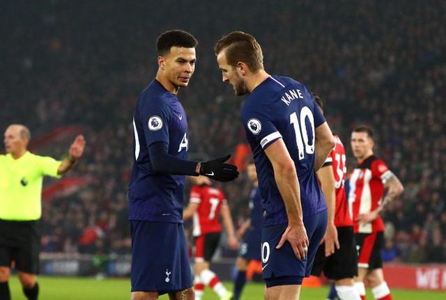 米体：罗马24-25财年亏损额为5390万欧，较上一财年大幅缩减（米体：罗马24-25财年亏损缩至5390万欧，较上财年显著收窄）