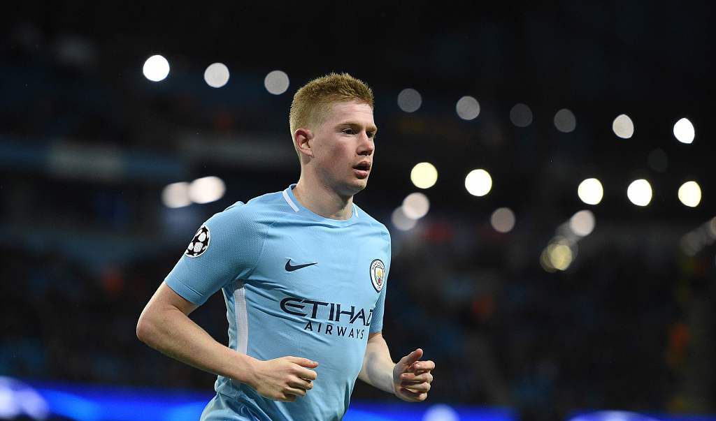 奥运冠军邓亚萍助阵 海南琼海健康乐跑开跑 以奔跑 致母爱（邓亚萍助力海南琼海健康乐跑鸣枪开跑 用奔跑致敬母爱）