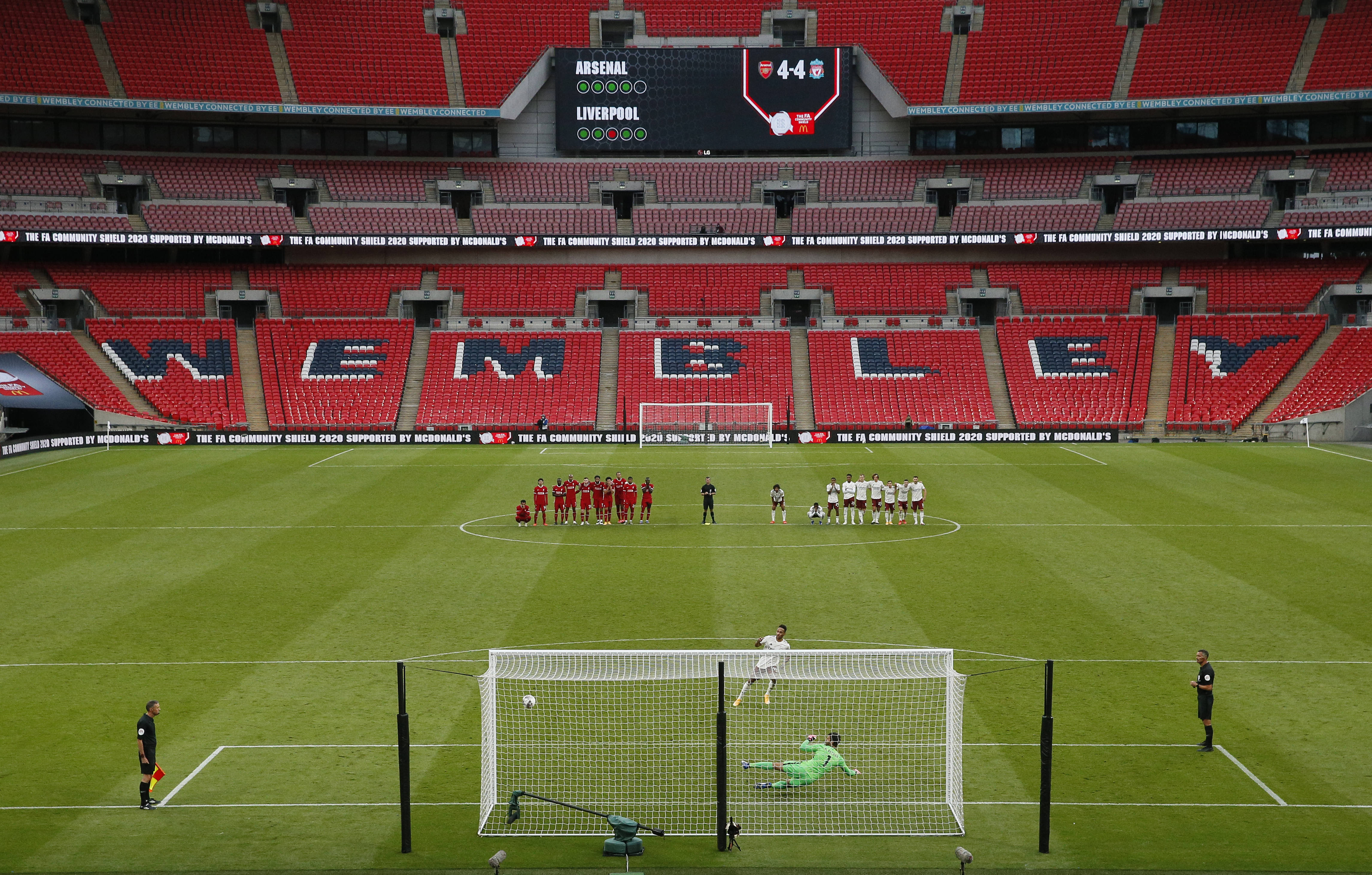 率领球队晋级亚洲杯正赛，新加坡临时主帅加文-李转正（率队进军亚洲杯正赛，新加坡代理主帅加文·李获正式任命）