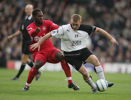中超：山东泰山主场2-0完胜青岛队（中超：山东泰山主场2-0击退青岛队）