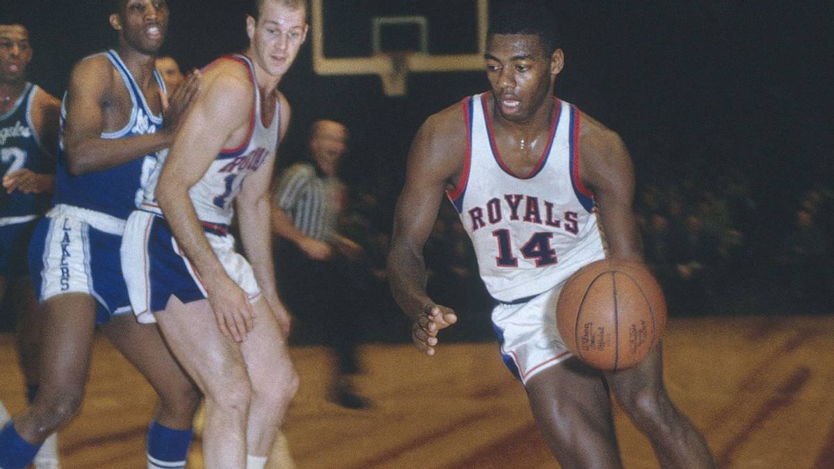 马卡：对利用俱乐部抬价行为不满，皇马或放弃签马斯坦托诺